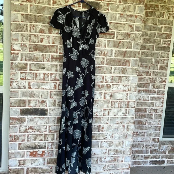 Le Chateau Black White Floral Wrap High Low Maxi Dress - Picture 1 of 12